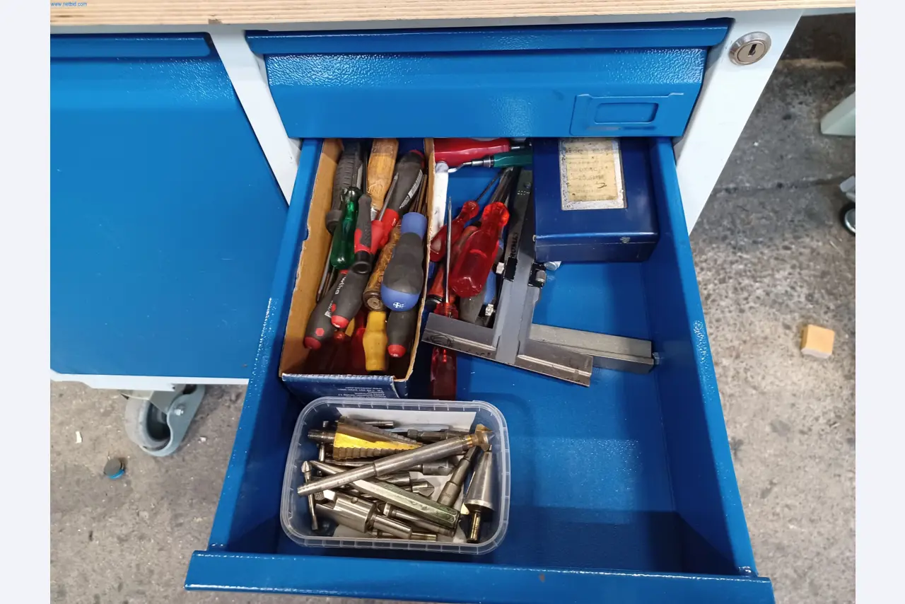 Stroje na zpracování kovů a plechů-3