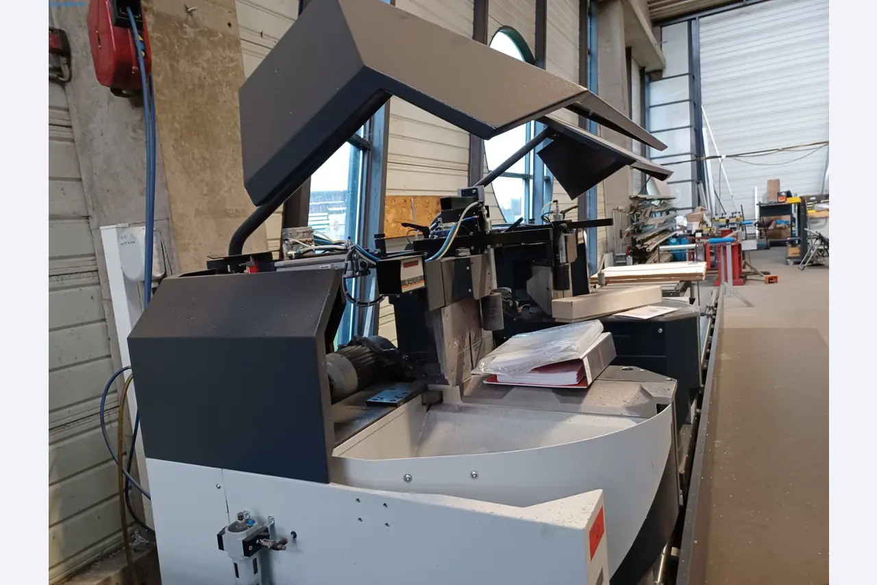 Machines for metal and sheet metal processing-4