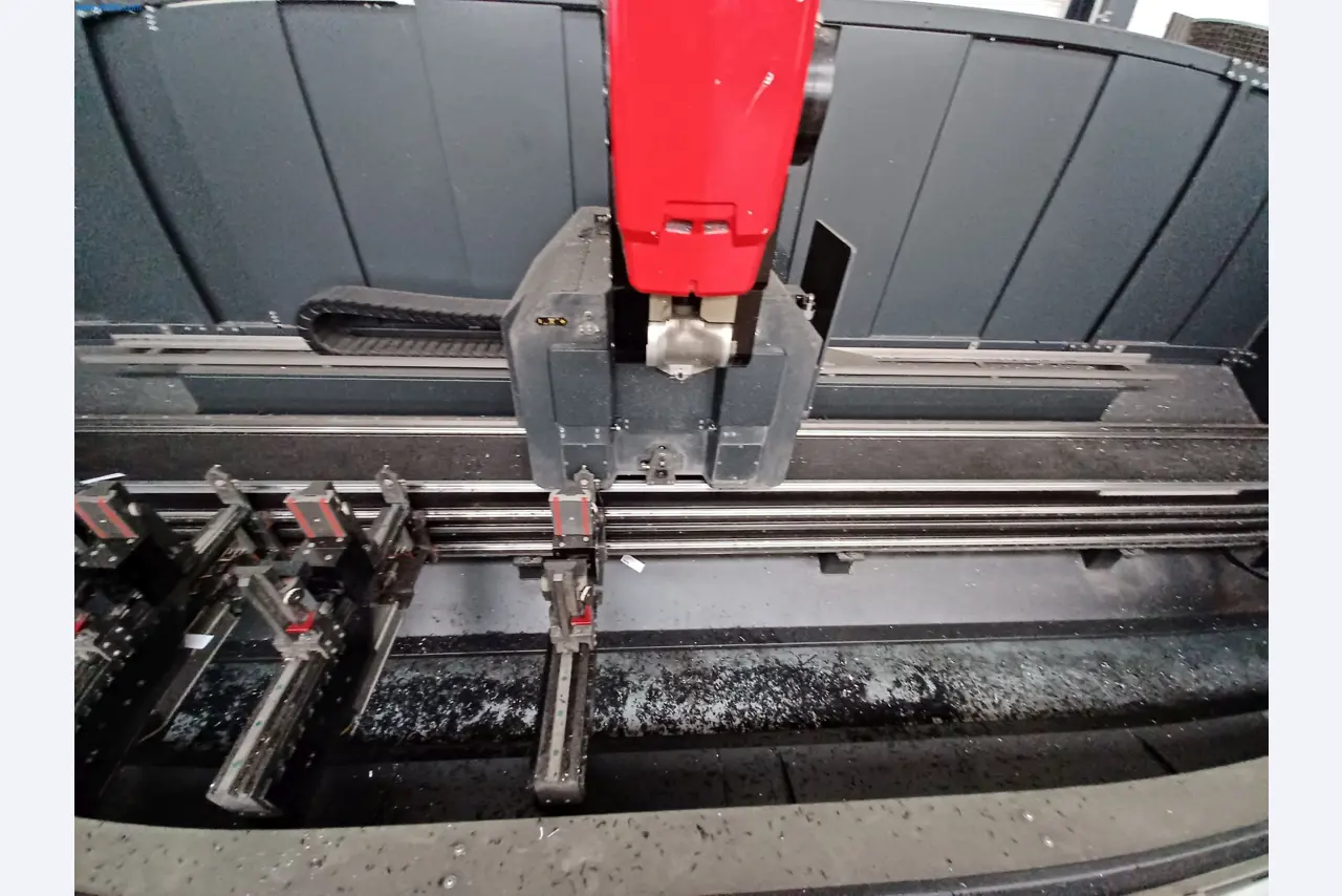 Machines for metal and sheet metal processing-6