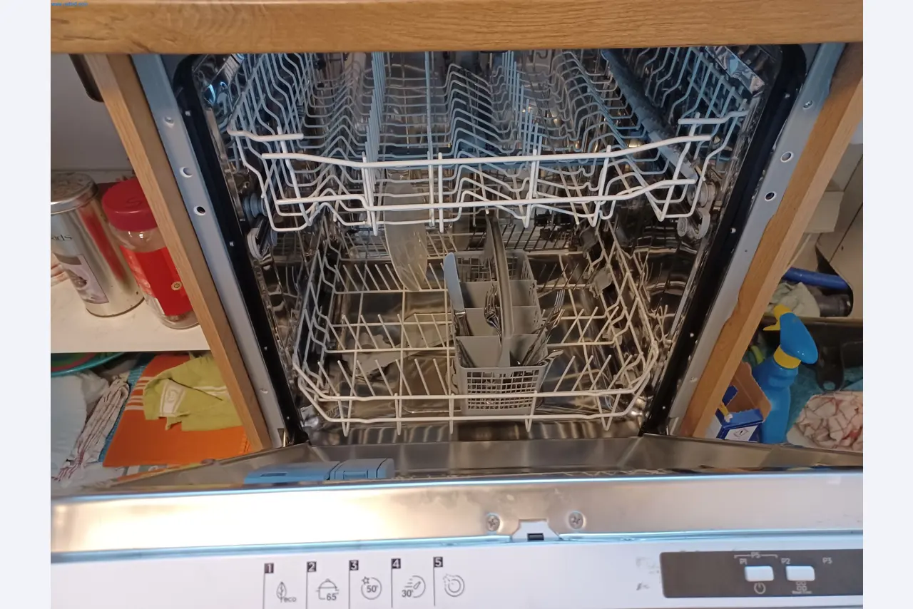 Stroje na zpracování kovů a plechů-10