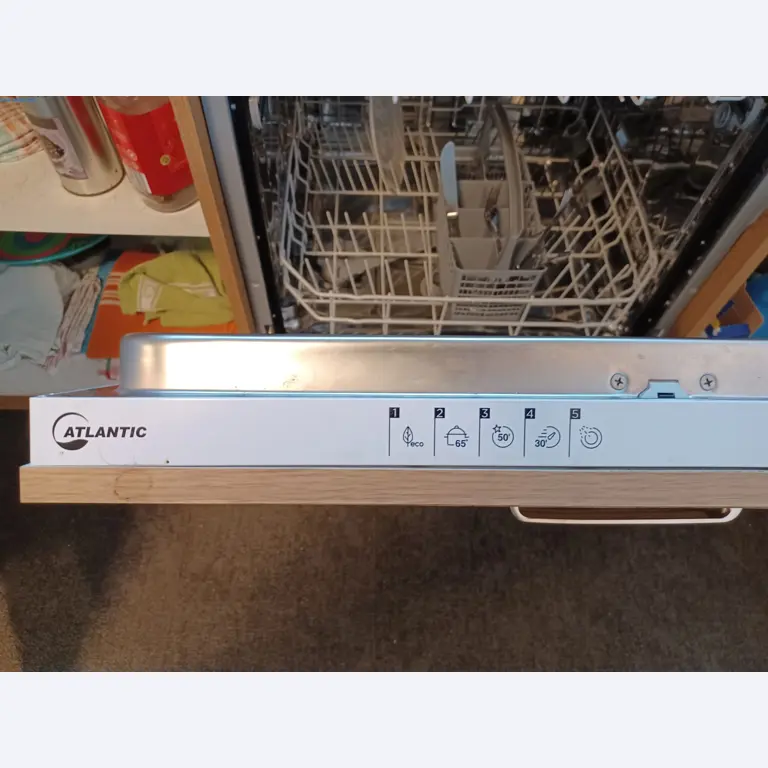 Stroje na zpracování kovů a plechů-8