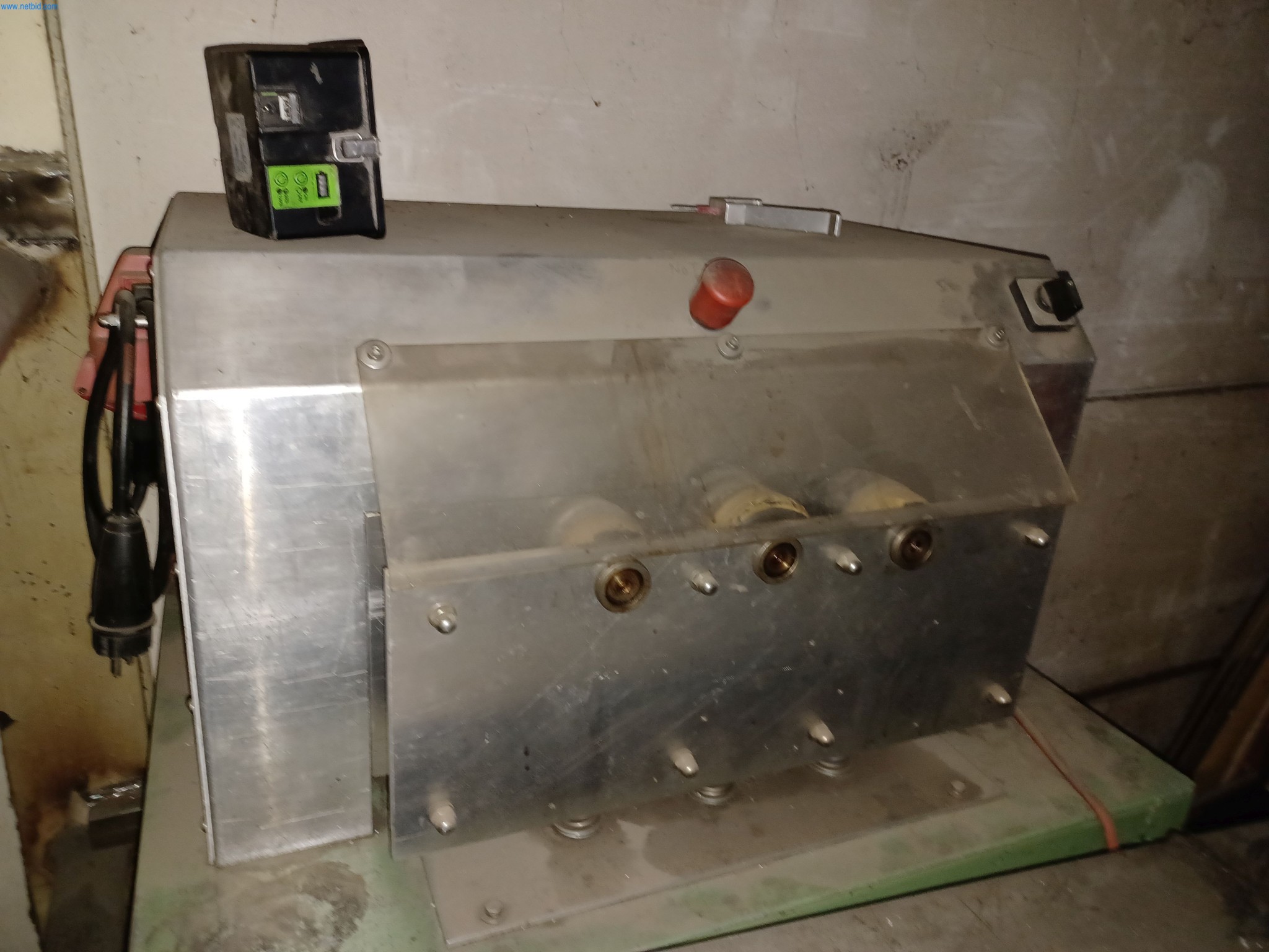 Machines for metal and sheet metal processing-12