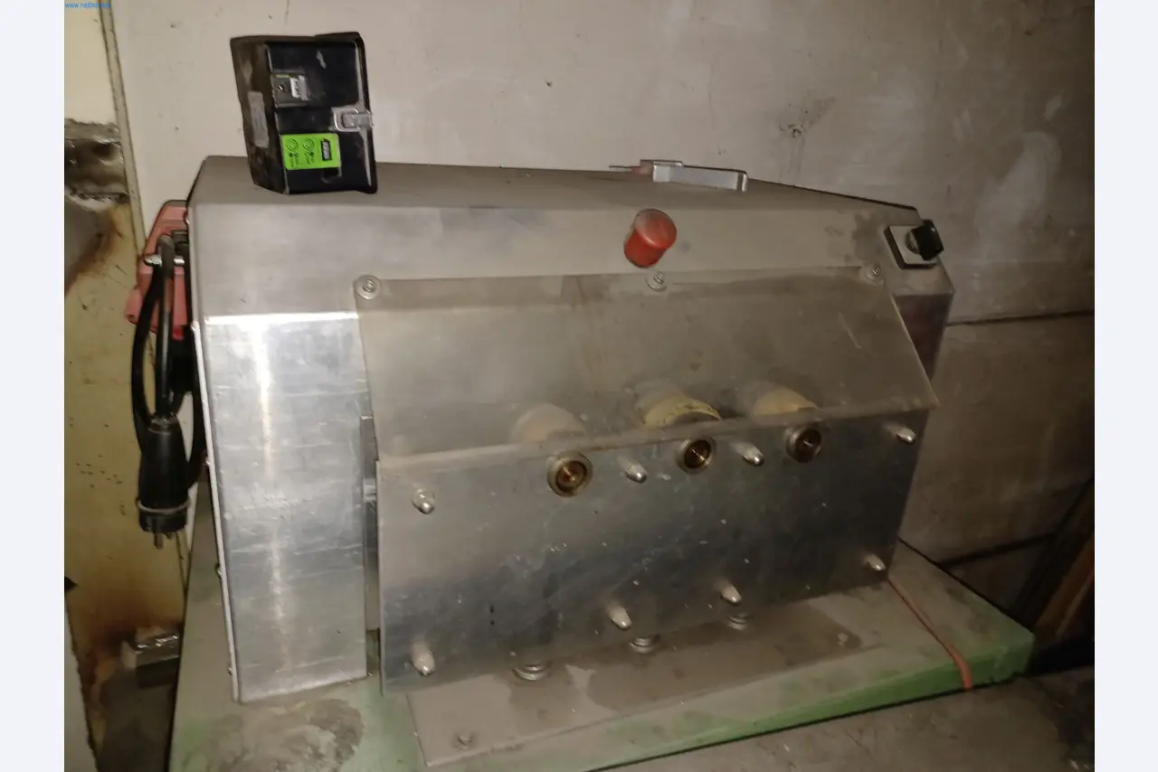 Machines for metal and sheet metal processing-12