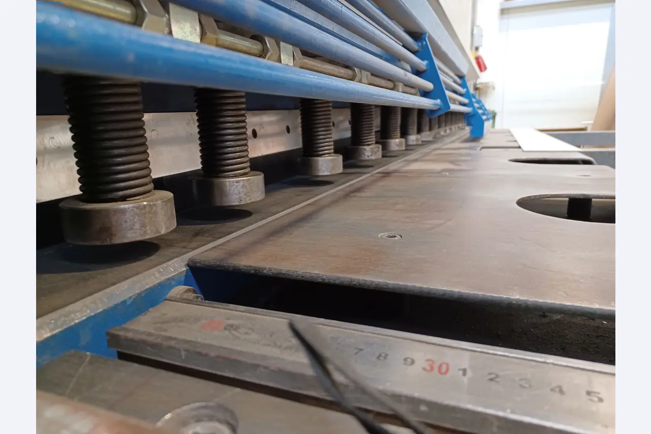 Machines for metal and sheet metal processing-10