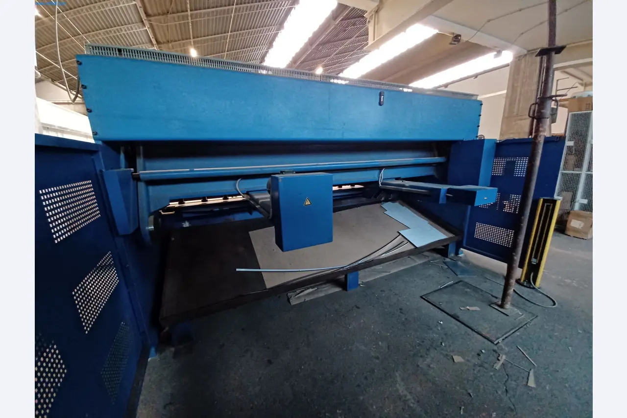 Machines for metal and sheet metal processing-6