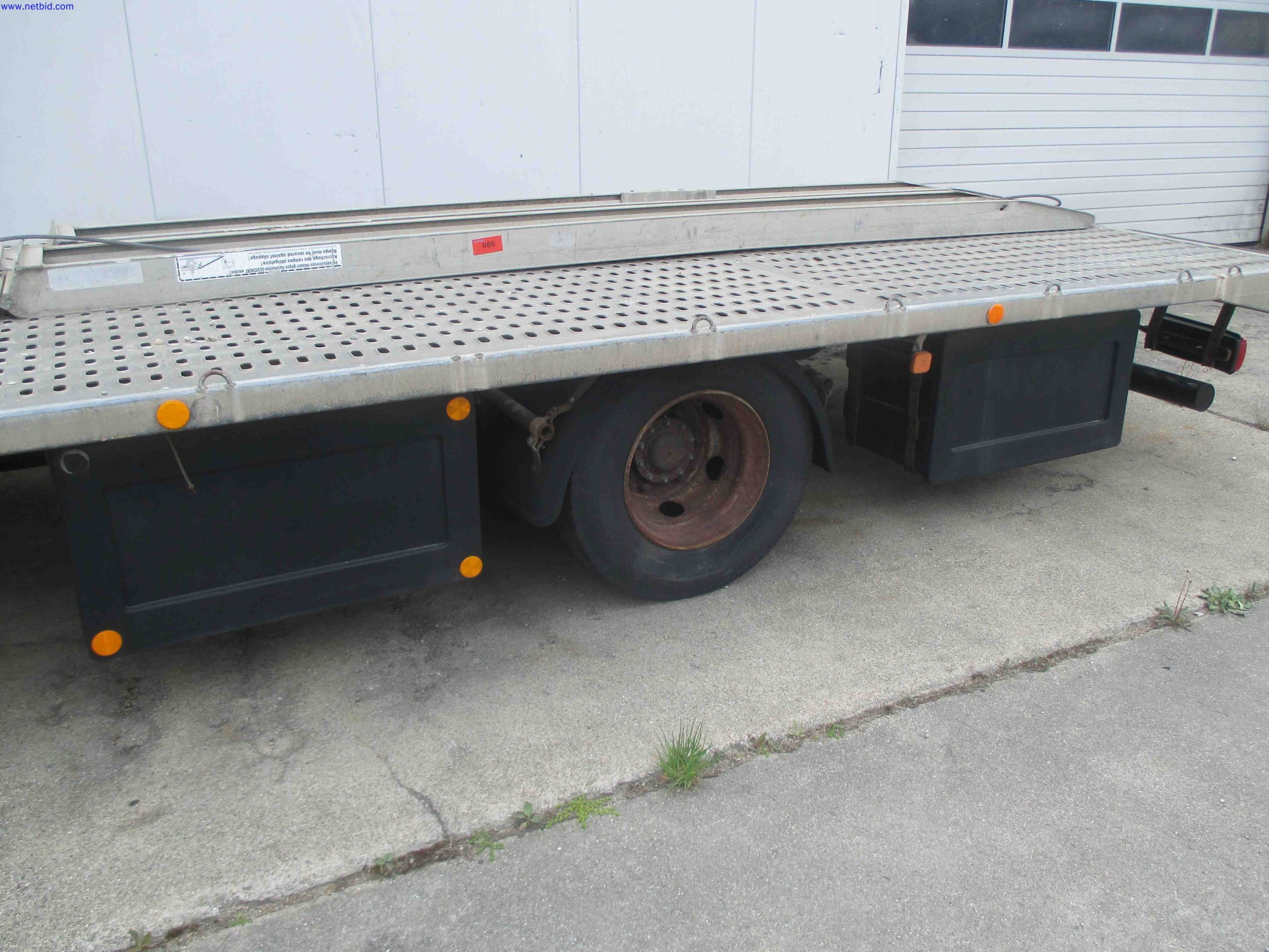 Vehicle construction, horse trailers-10