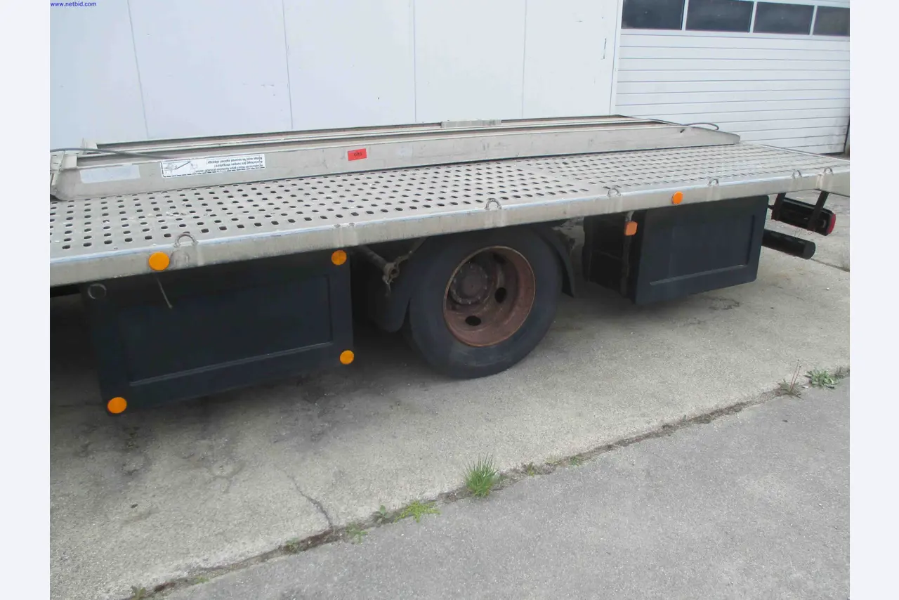 Vehicle construction, horse trailers-10