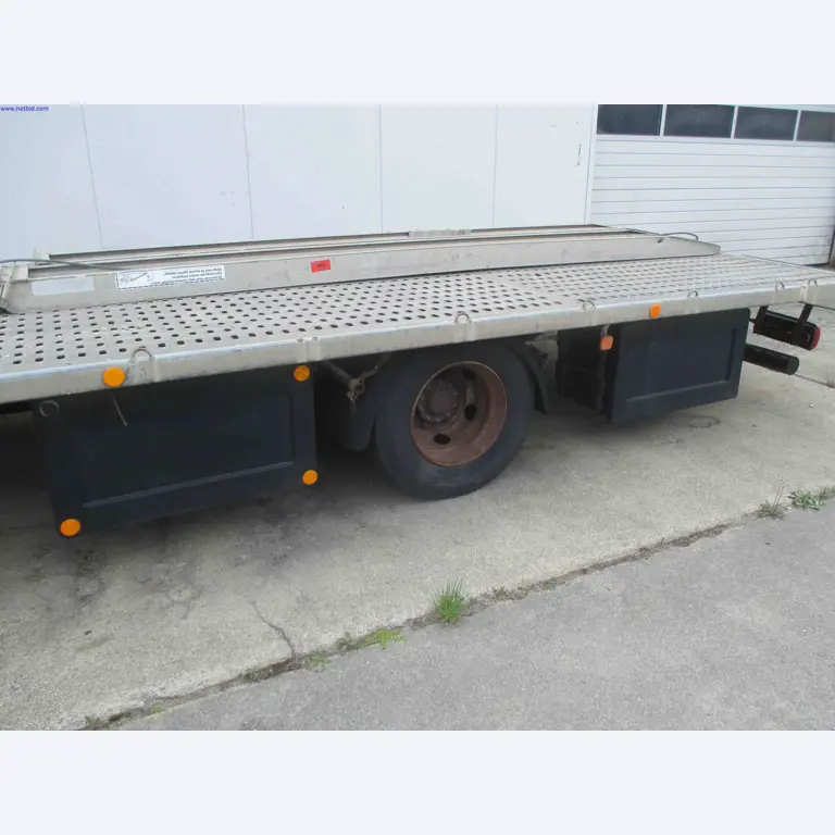 Vehicle construction, horse trailers-10
