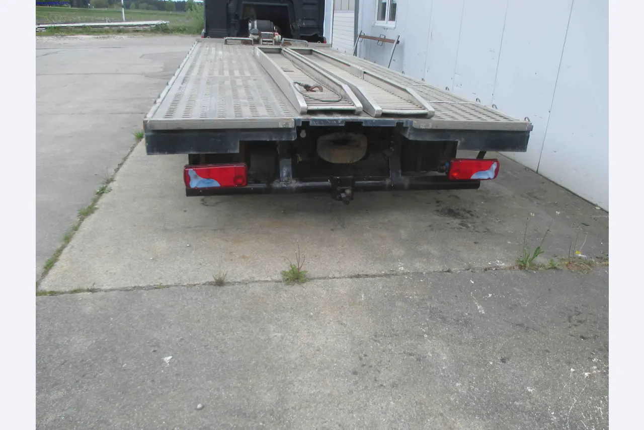 Vehicle construction, horse trailers-11