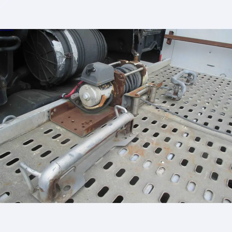 Vehicle construction, horse trailers-5