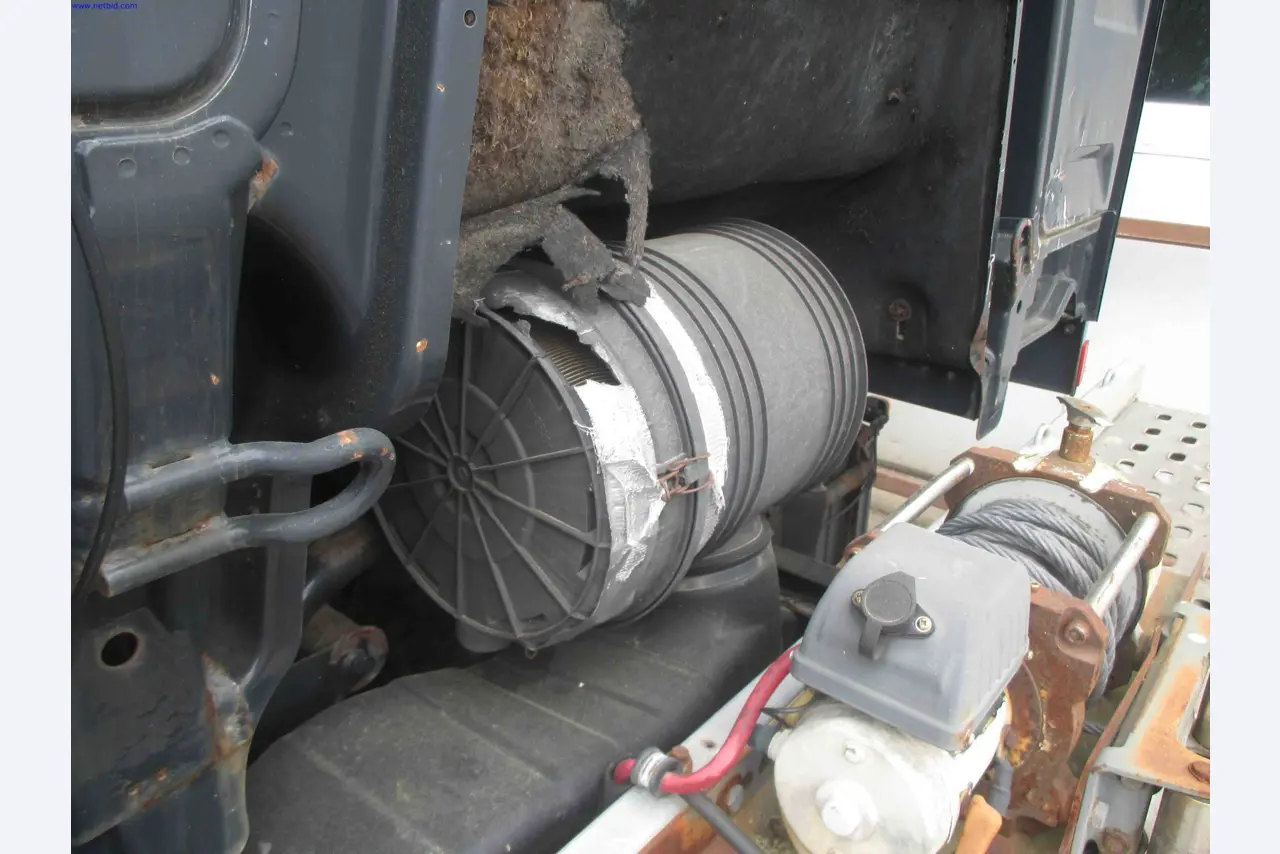 Vehicle construction, horse trailers-6