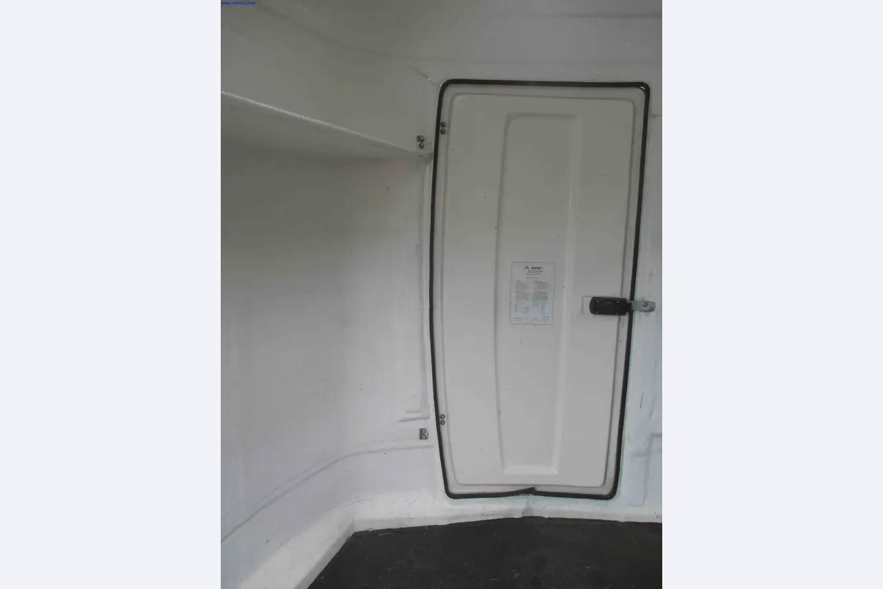 Vehicle construction, horse trailers-5