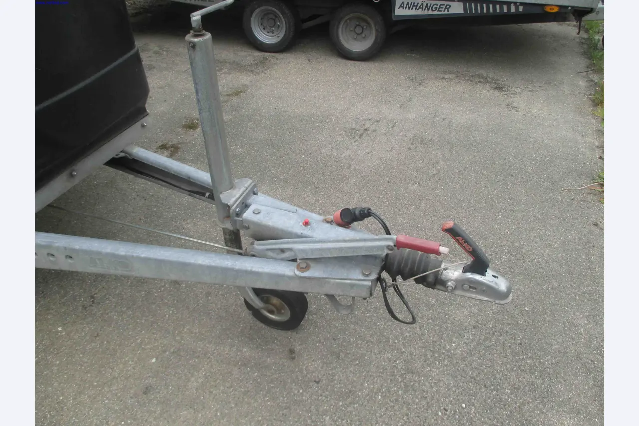 Vehicle construction, horse trailers-9