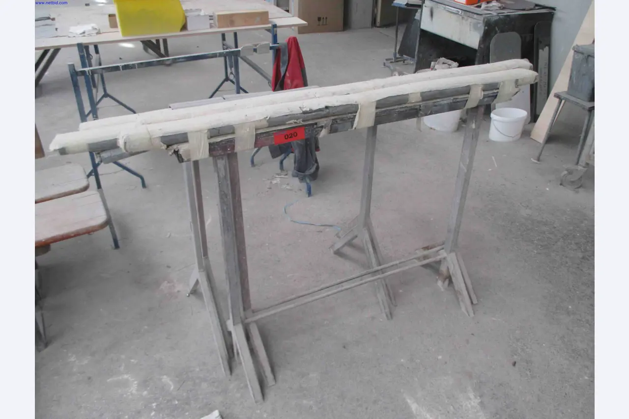 Vehicle construction, horse trailers-1