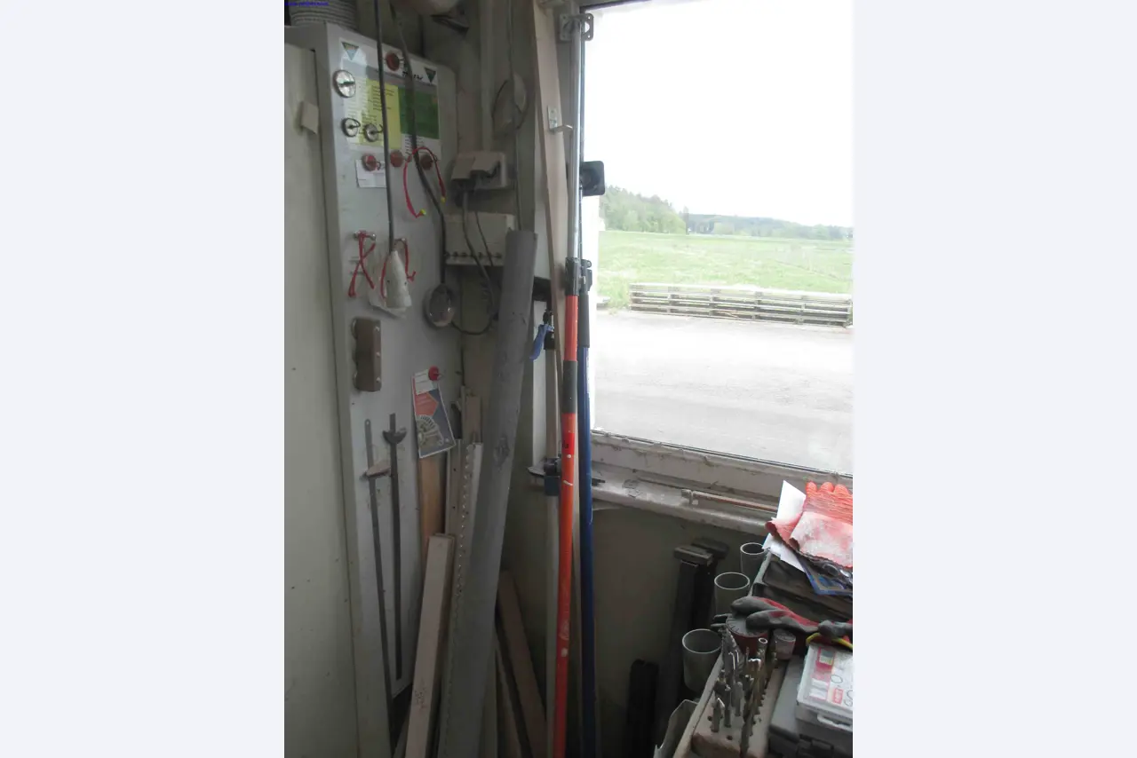 Vehicle construction, horse trailers-8