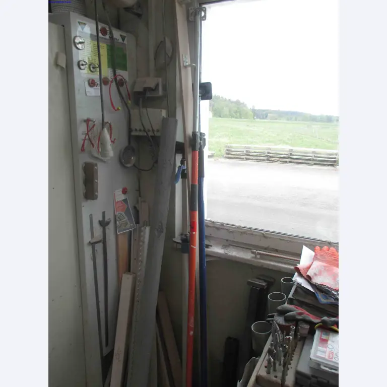 Vehicle construction, horse trailers-8