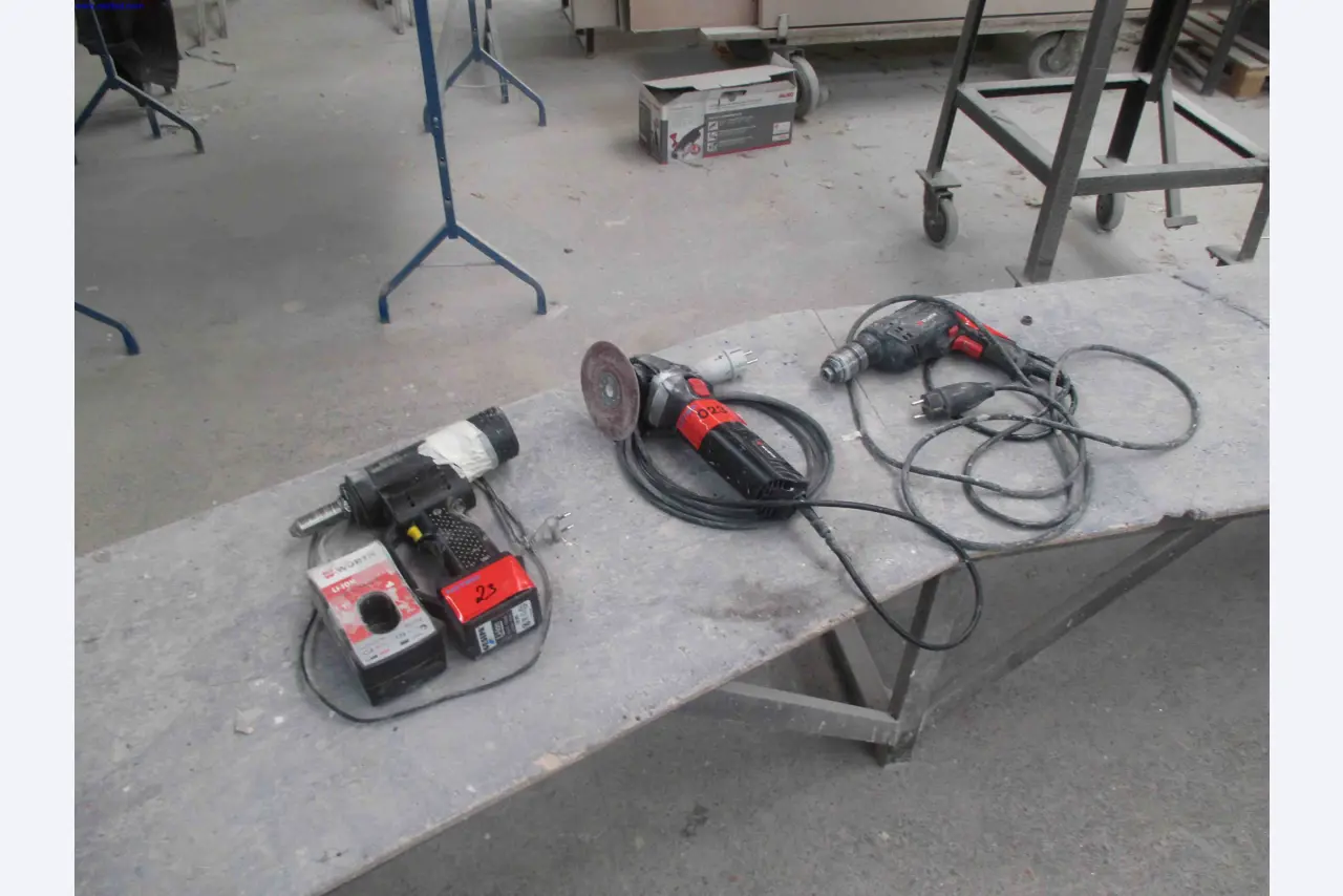 Vehicle construction, horse trailers-1