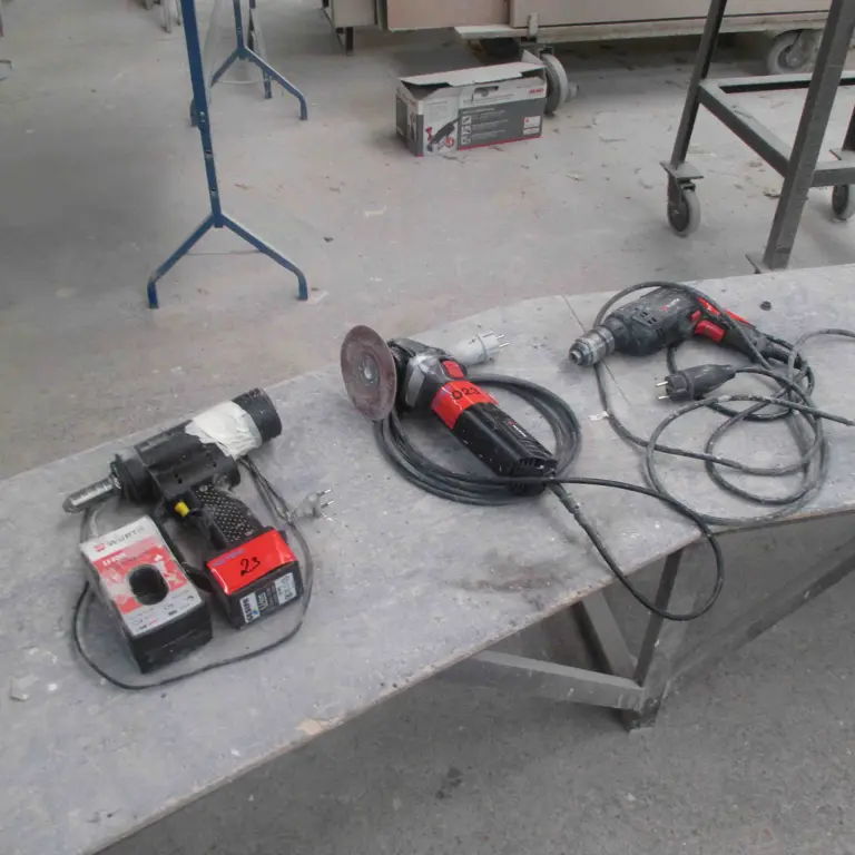 Rechargeable blind riveter Würth