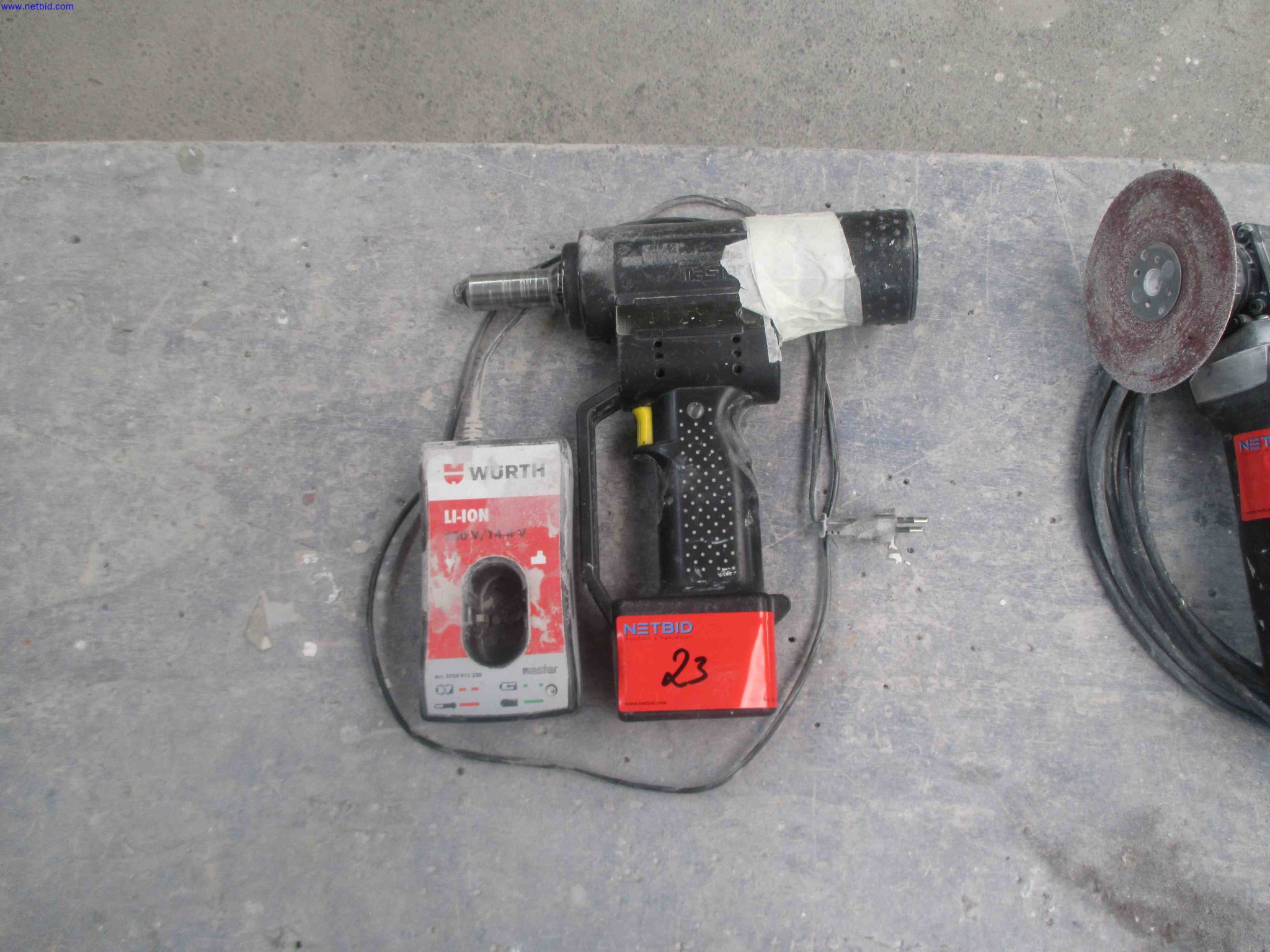 Vehicle construction, horse trailers-2