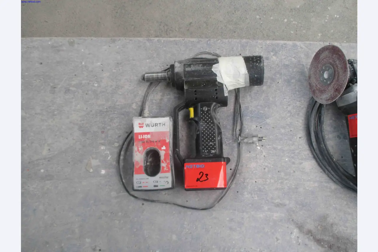 Vehicle construction, horse trailers-2