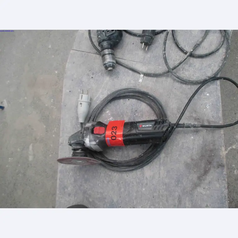 Vehicle construction, horse trailers-3