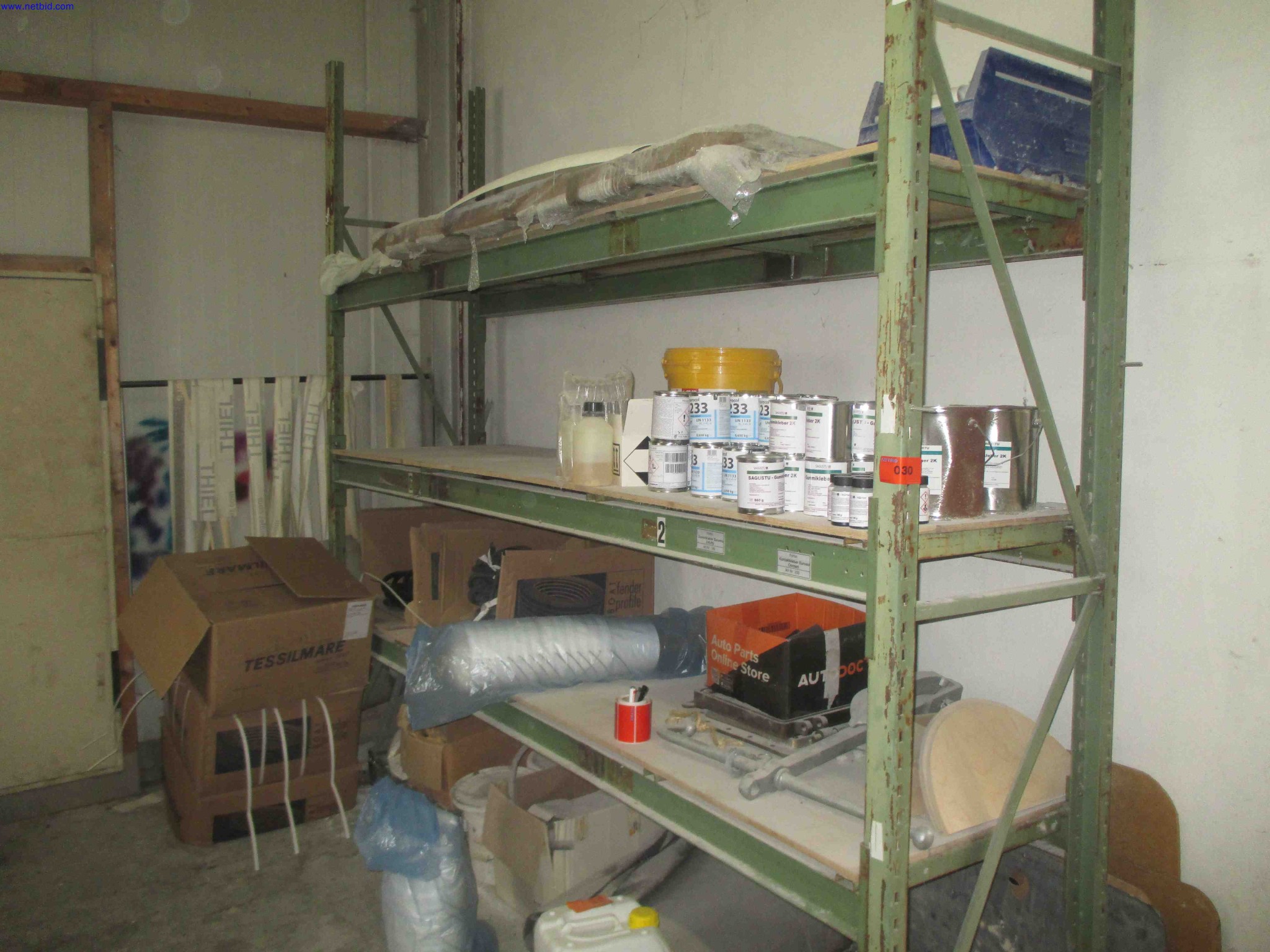 Vehicle construction, horse trailers-1