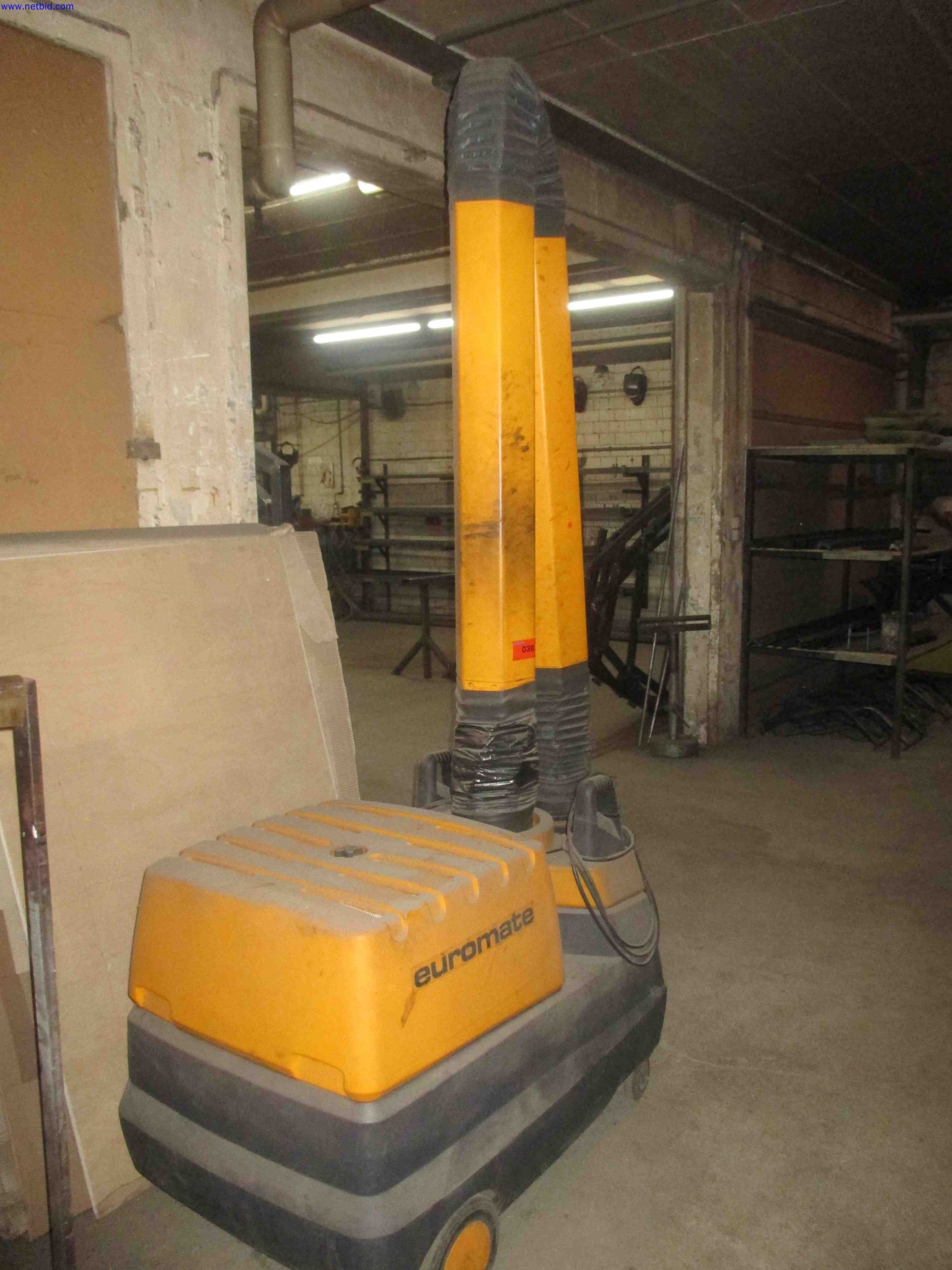 Vehicle construction, horse trailers-2
