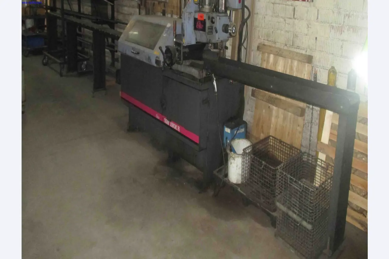 Vehicle construction, horse trailers-2