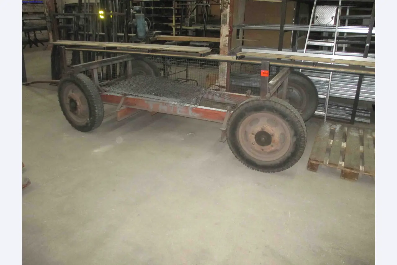 Vehicle construction, horse trailers-1