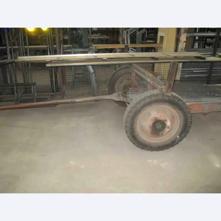 Vehicle construction, horse trailers-3