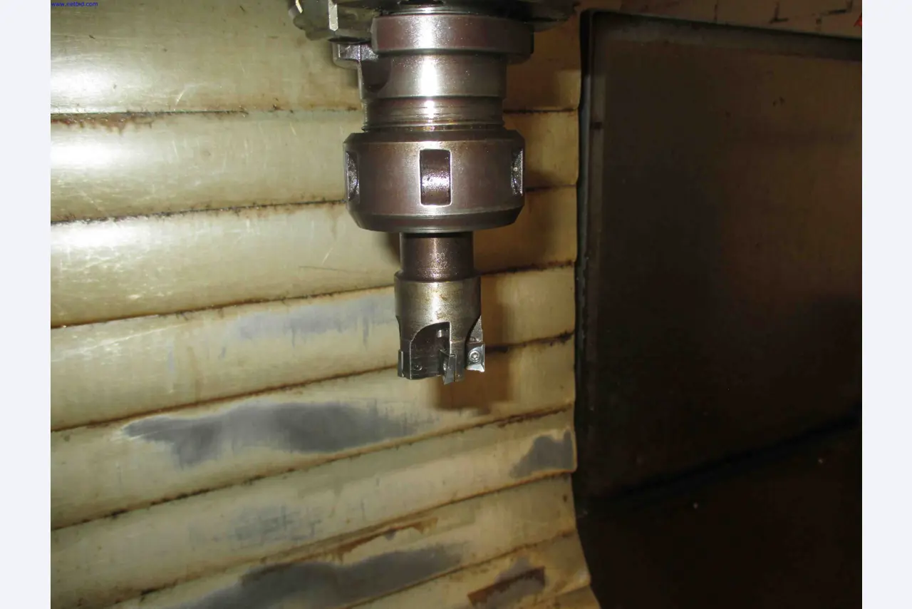 Vehicle construction, horse trailers-3