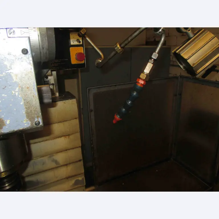 Vehicle construction, horse trailers-5