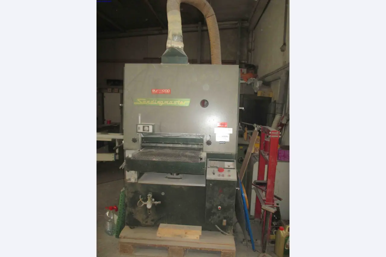 Vehicle construction, horse trailers-1