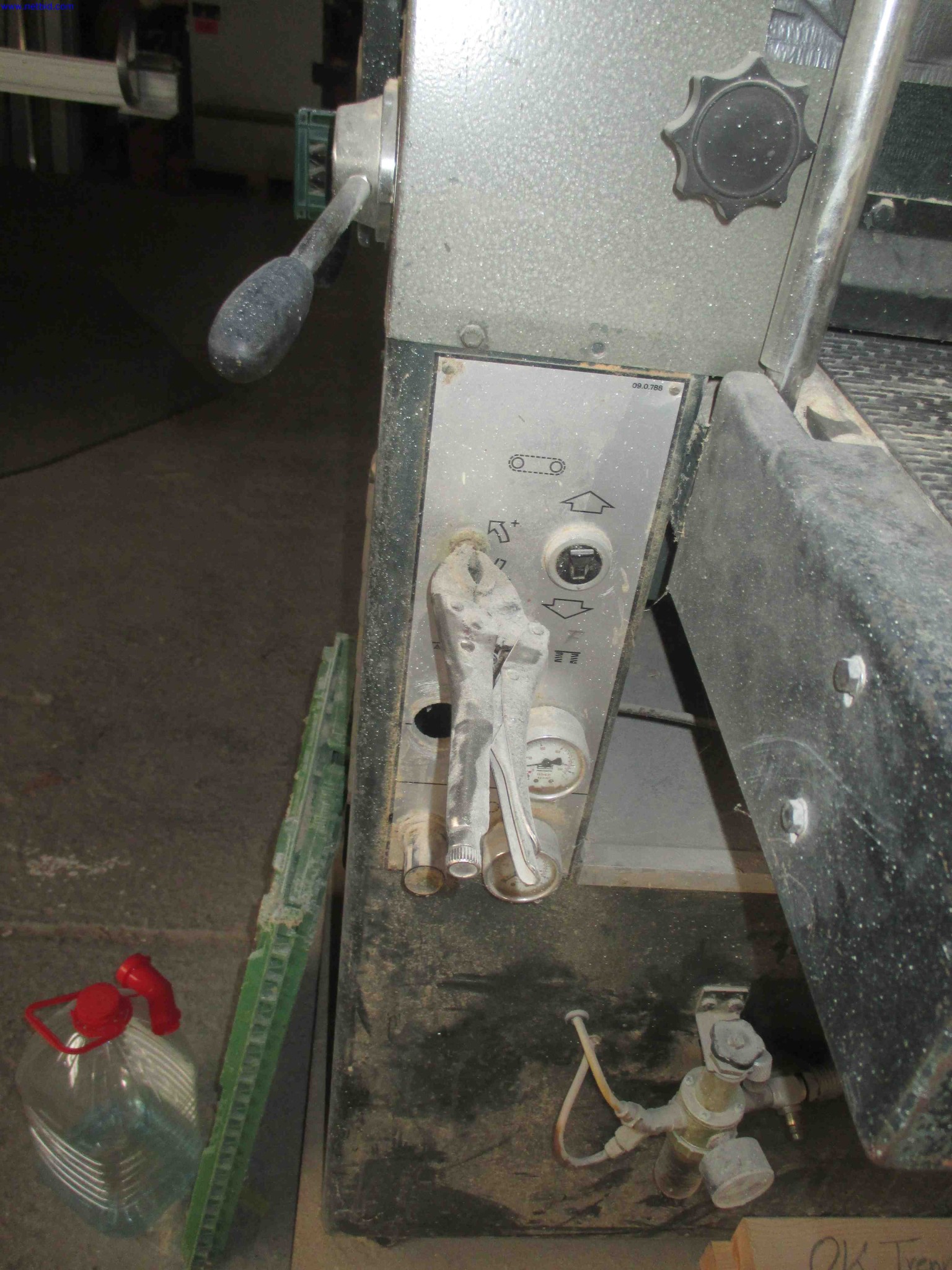 Vehicle construction, horse trailers-6