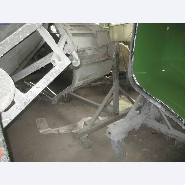 Vehicle construction, horse trailers-3