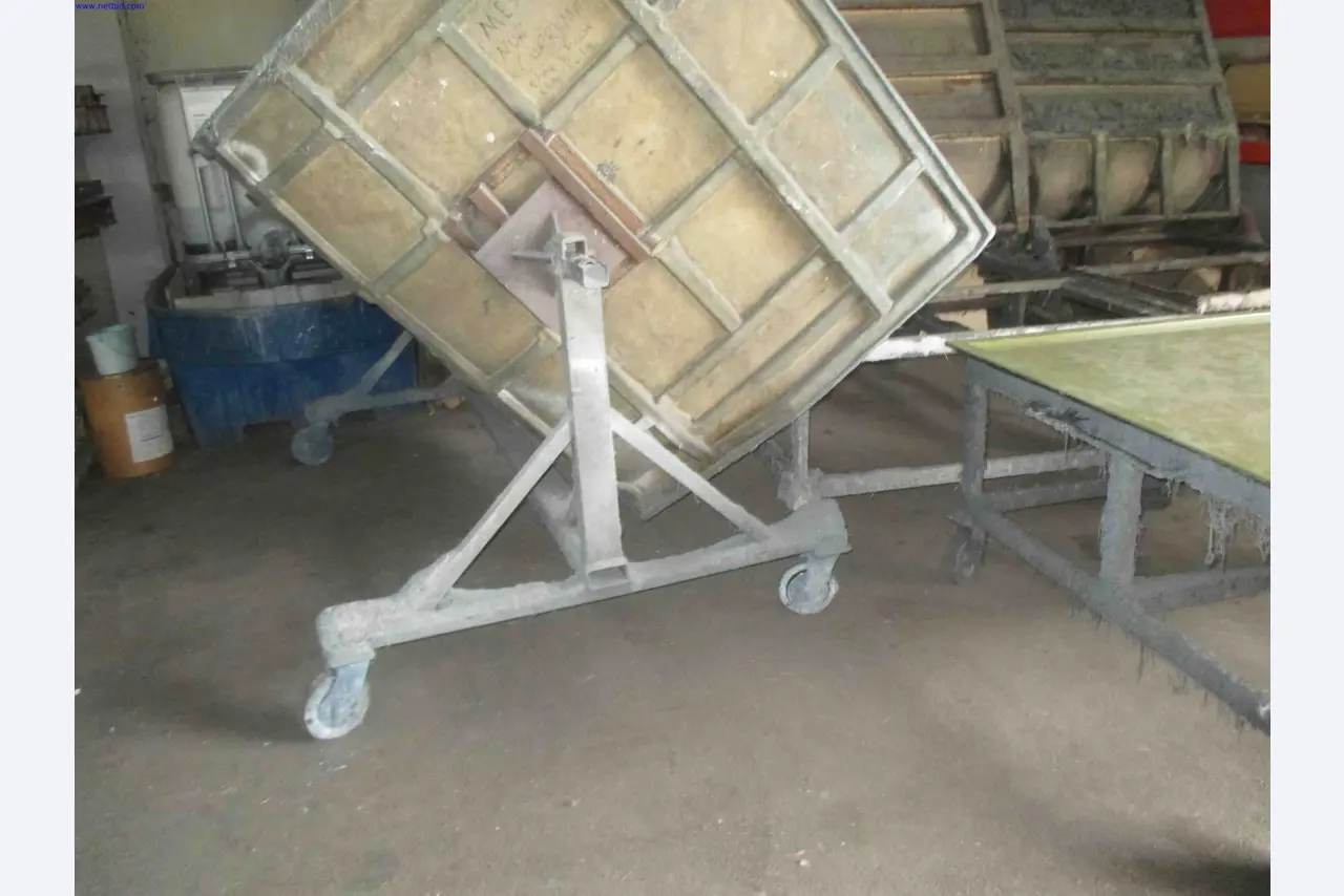 Vehicle construction, horse trailers-5