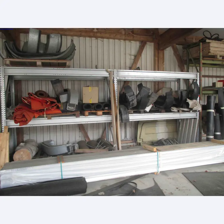 Vehicle construction, horse trailers-1