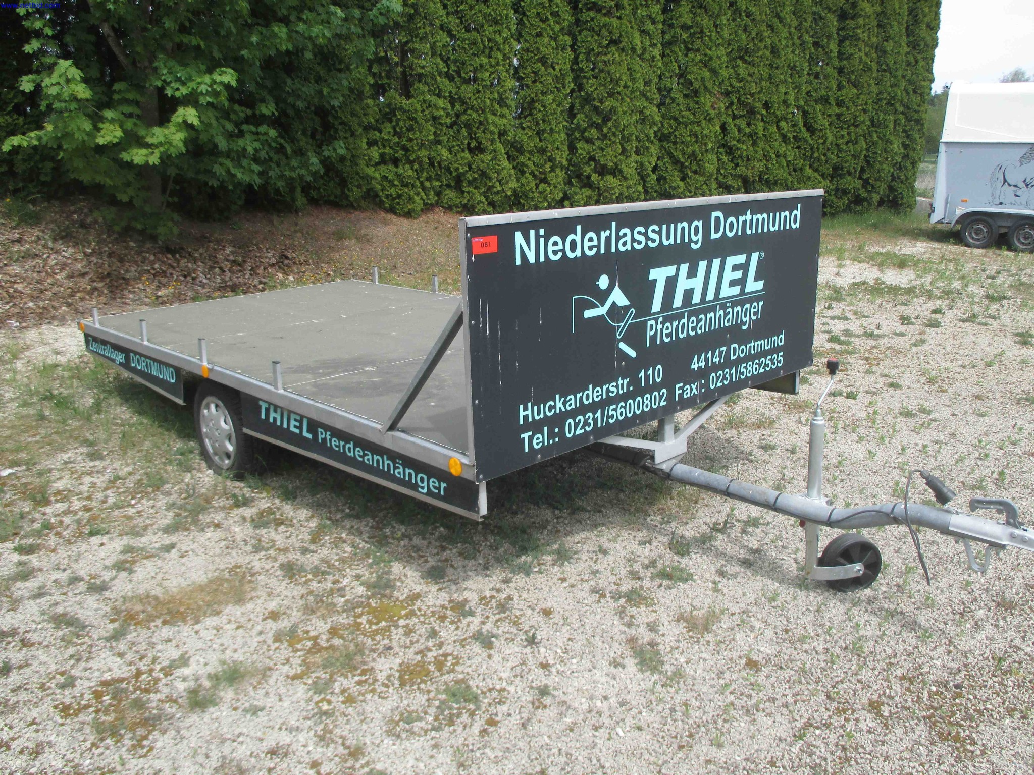 Vehicle construction, horse trailers-1