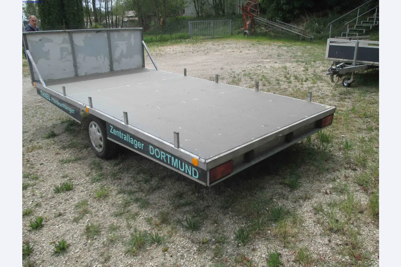 Vehicle construction, horse trailers-3