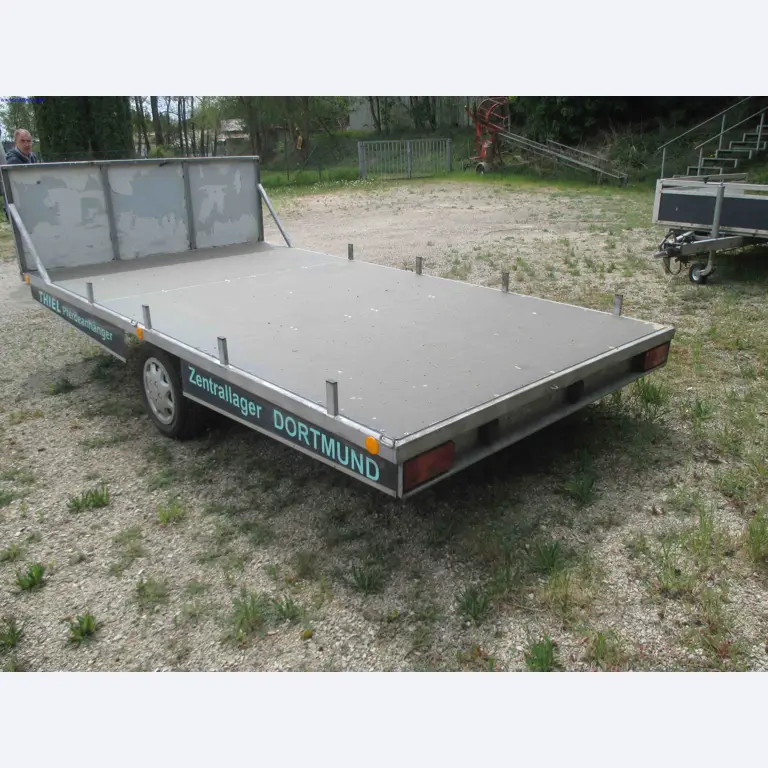 Vehicle construction, horse trailers-3