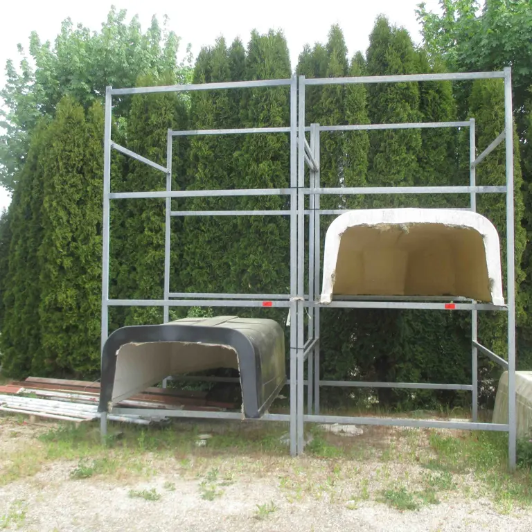 1 Posten Storage/stacking racks
