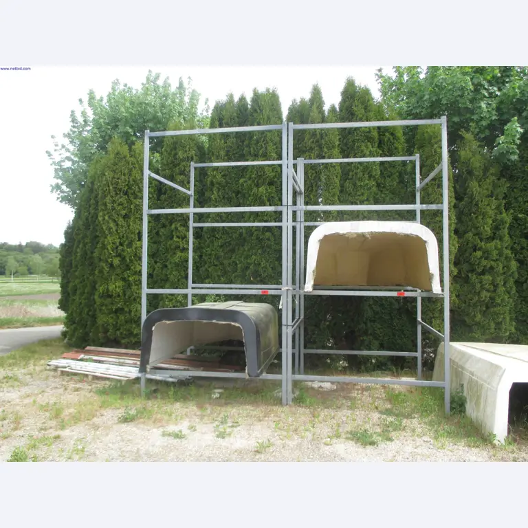 Vehicle construction, horse trailers-1