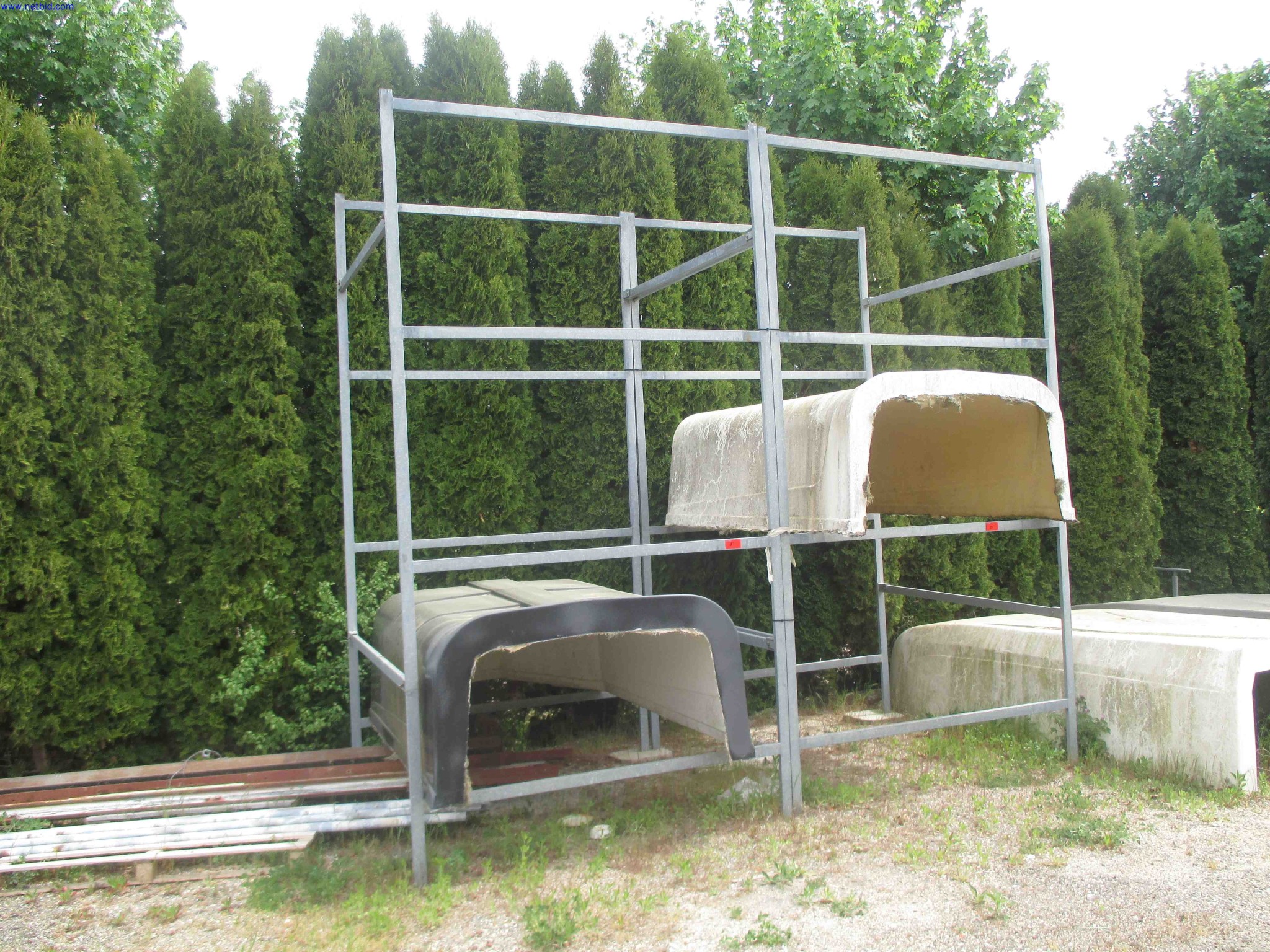 Vehicle construction, horse trailers-2