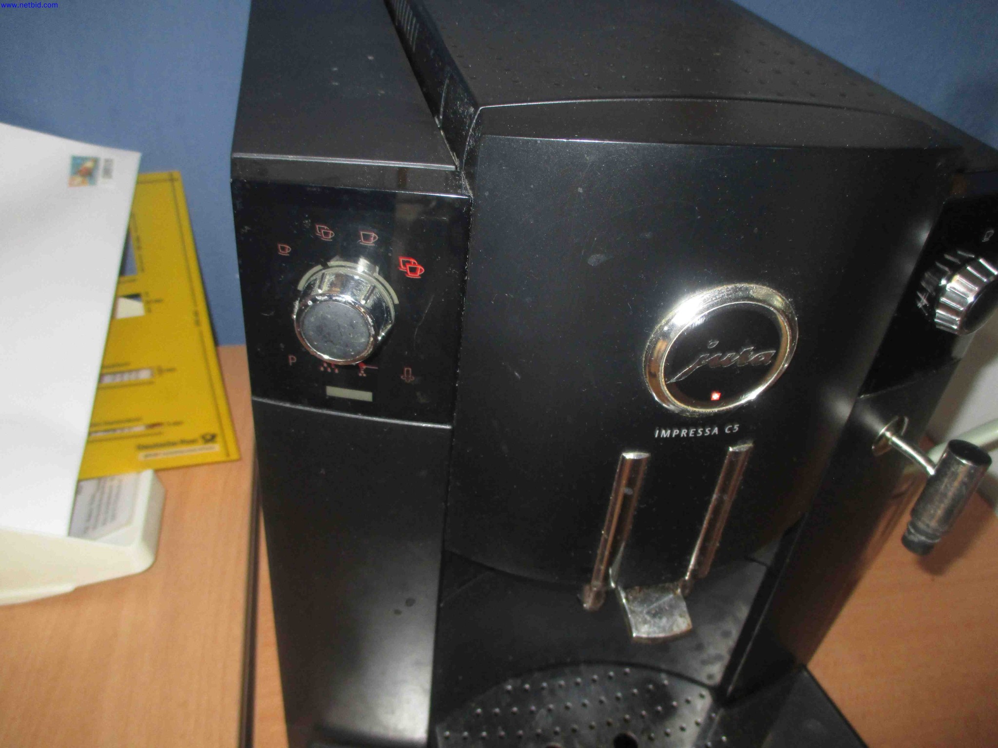 Vehicle construction, horse trailers-2