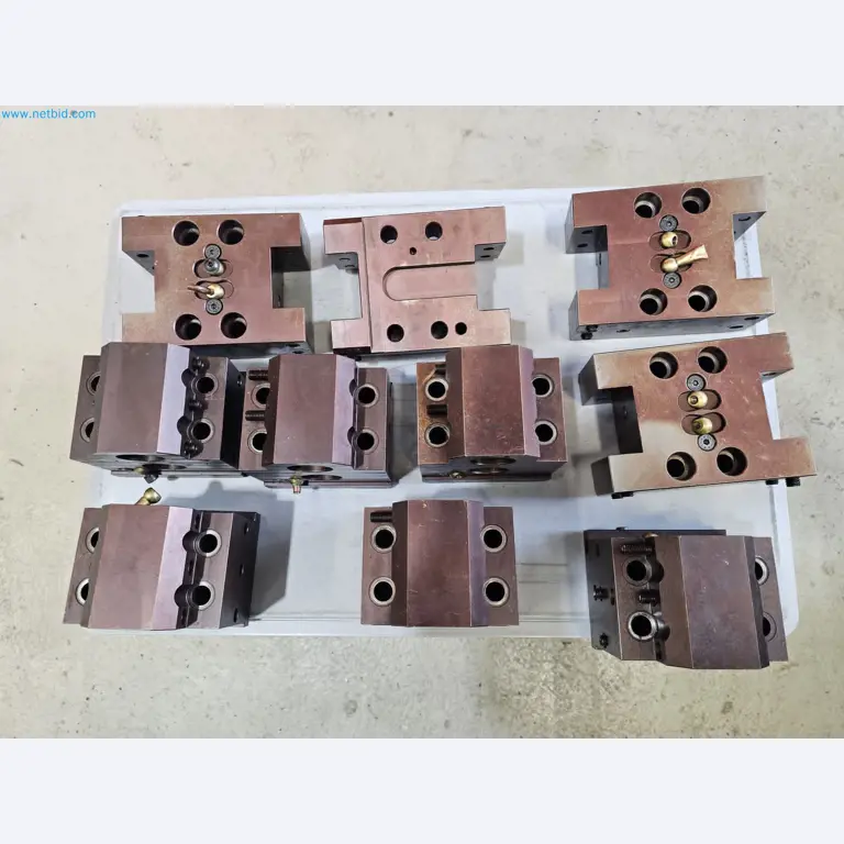 Well-maintained CNC machines from business closure-16