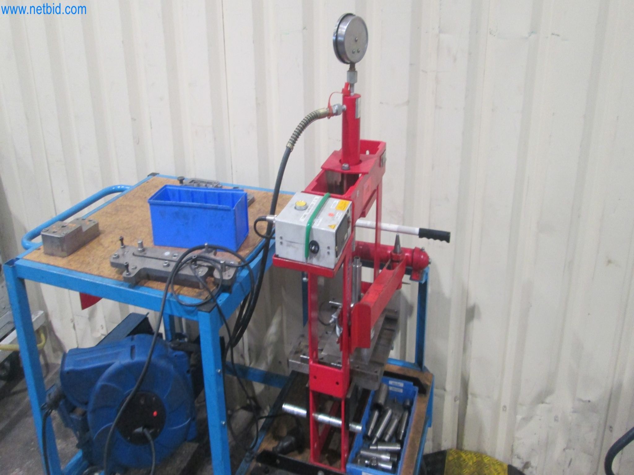 Betriebsstillegung: Produktionsanlagen eines Automobilzulieferers – Allgaier Werke in Frankreich-3