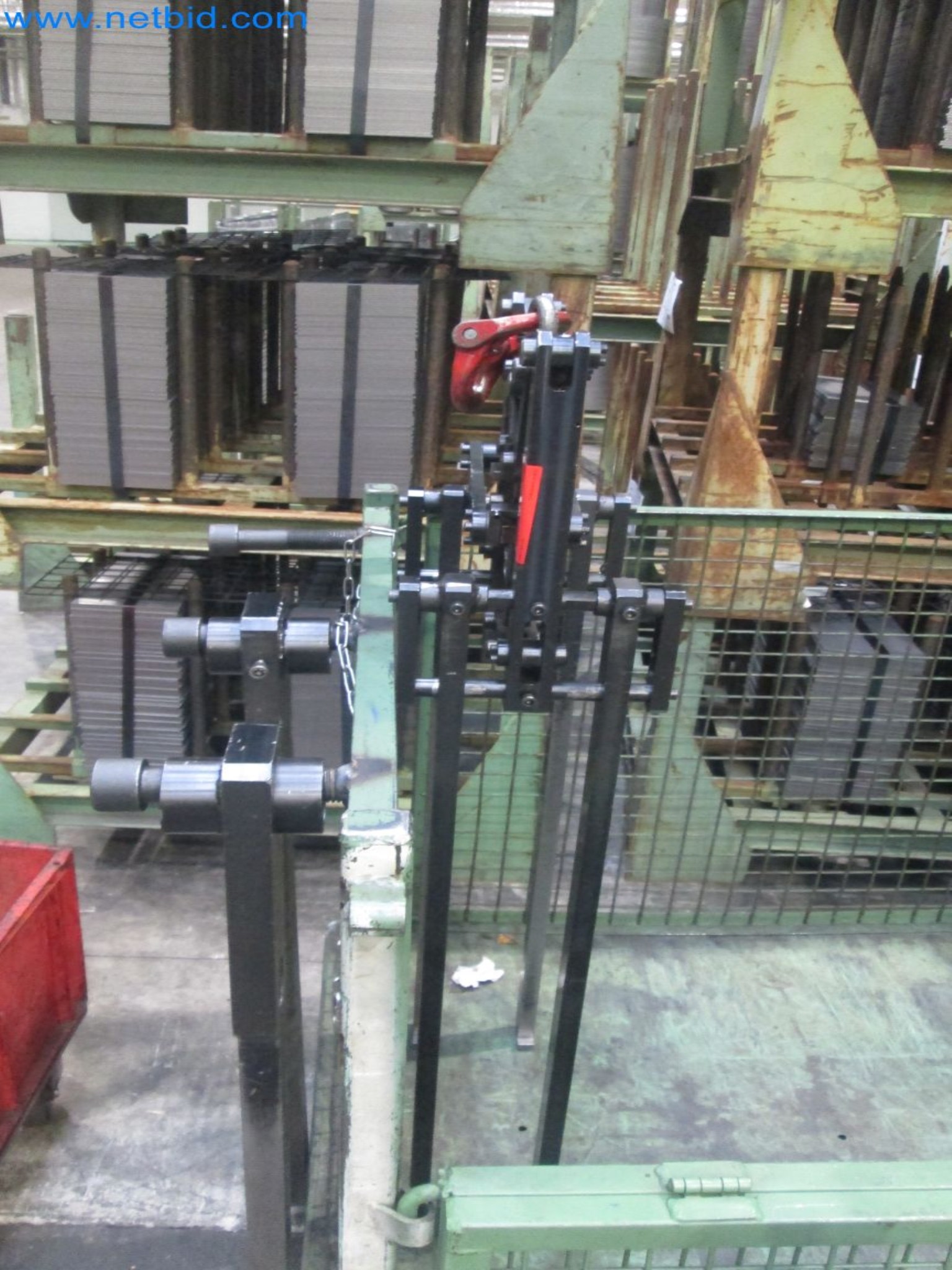 Betriebsstillegung: Produktionsanlagen eines Automobilzulieferers – Allgaier Werke in Frankreich-3