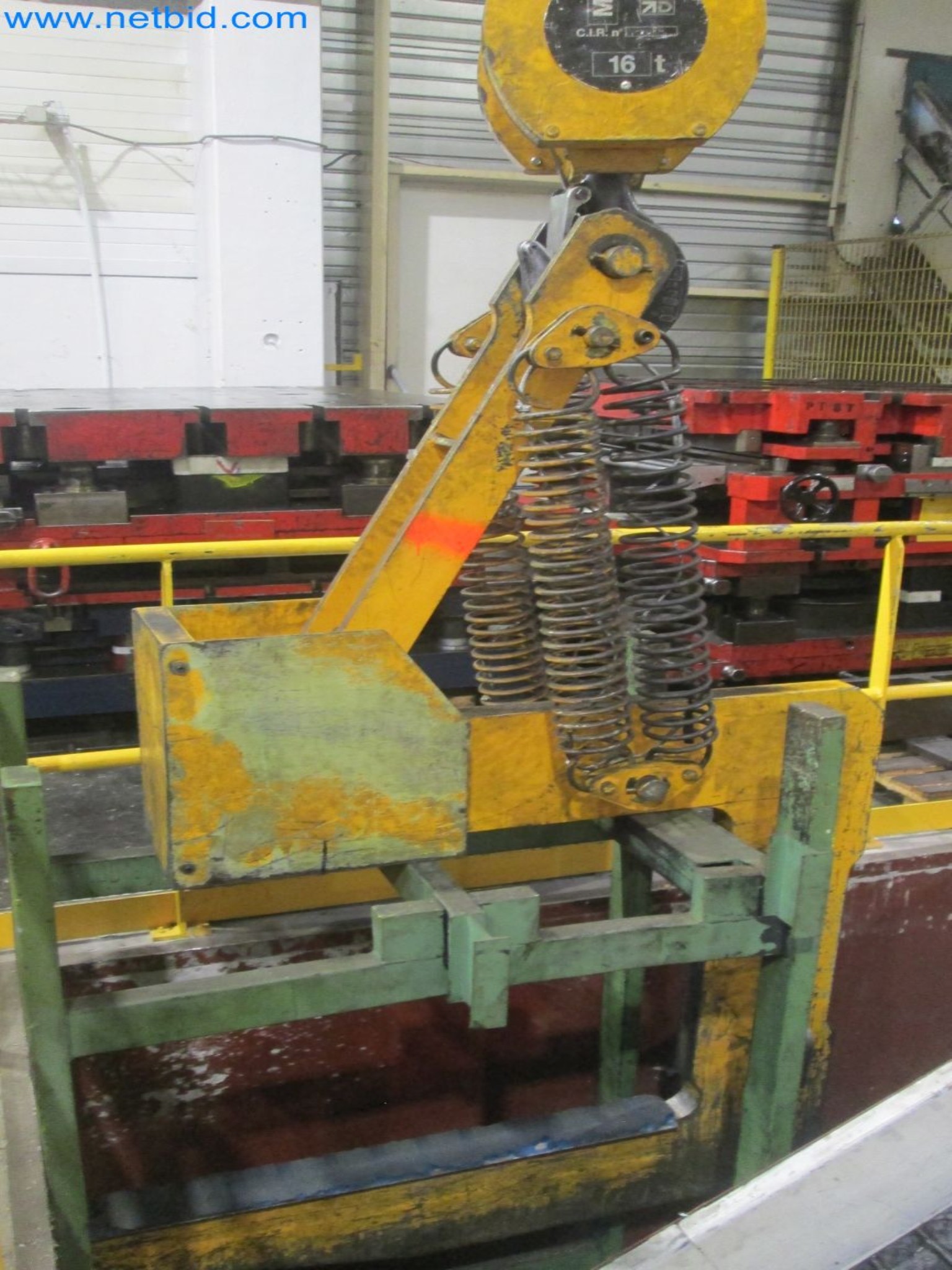 Betriebsstillegung: Produktionsanlagen eines Automobilzulieferers – Allgaier Werke in Frankreich-1