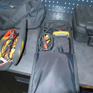 2 Elektro-Prüfgeräte Fluke