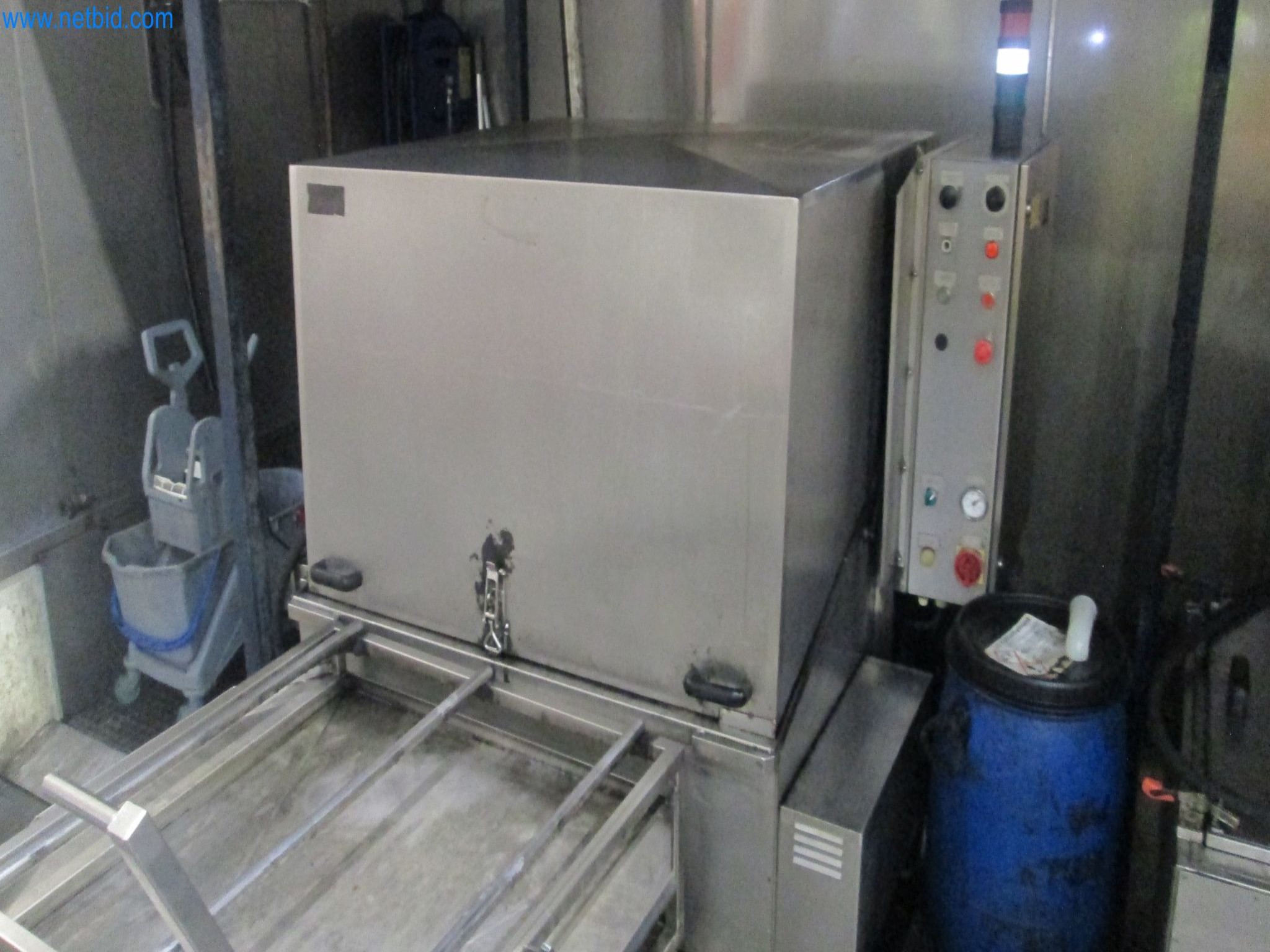 Betriebsstillegung: Produktionsanlagen eines Automobilzulieferers – Allgaier Werke in Frankreich-2